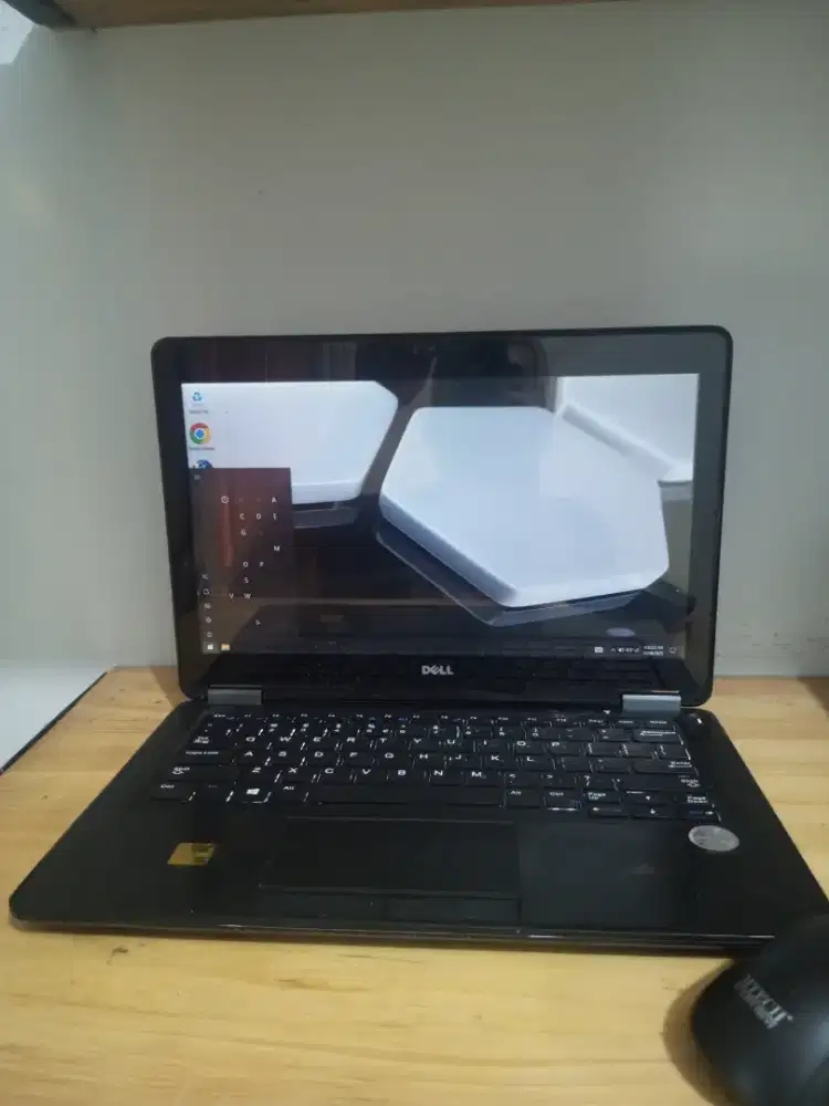 Dell 7250 Core i5-5300U DDR 8GB SSD 128GB 12.5 5 Jam Backlight