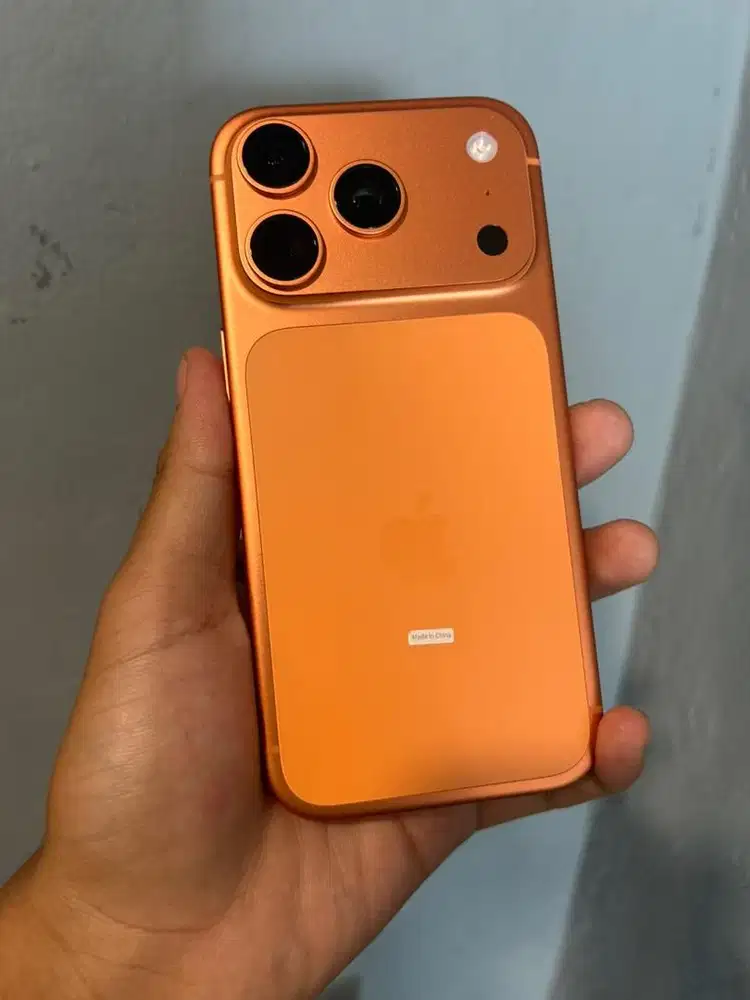 iPhone 17 Pro 256 Cosmic iBox