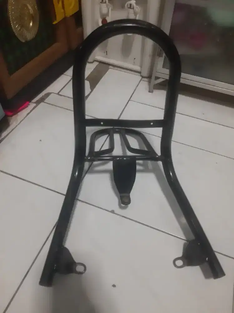 Sandaran belakang Vario 125