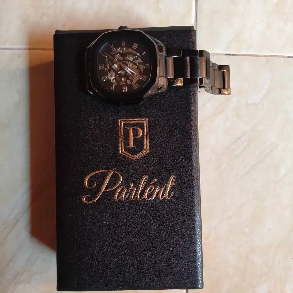 Jam tangan parlent