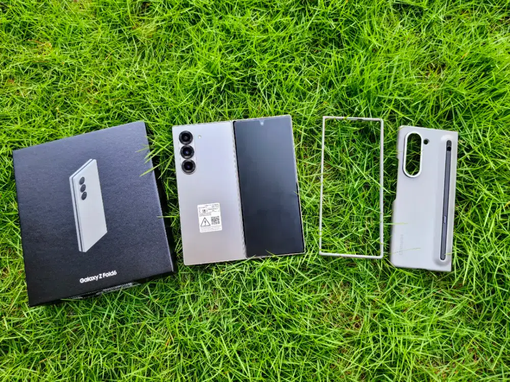 Samsung Galaxy Z Fold 6 Garansi on Silver Fold6 Zfold 6