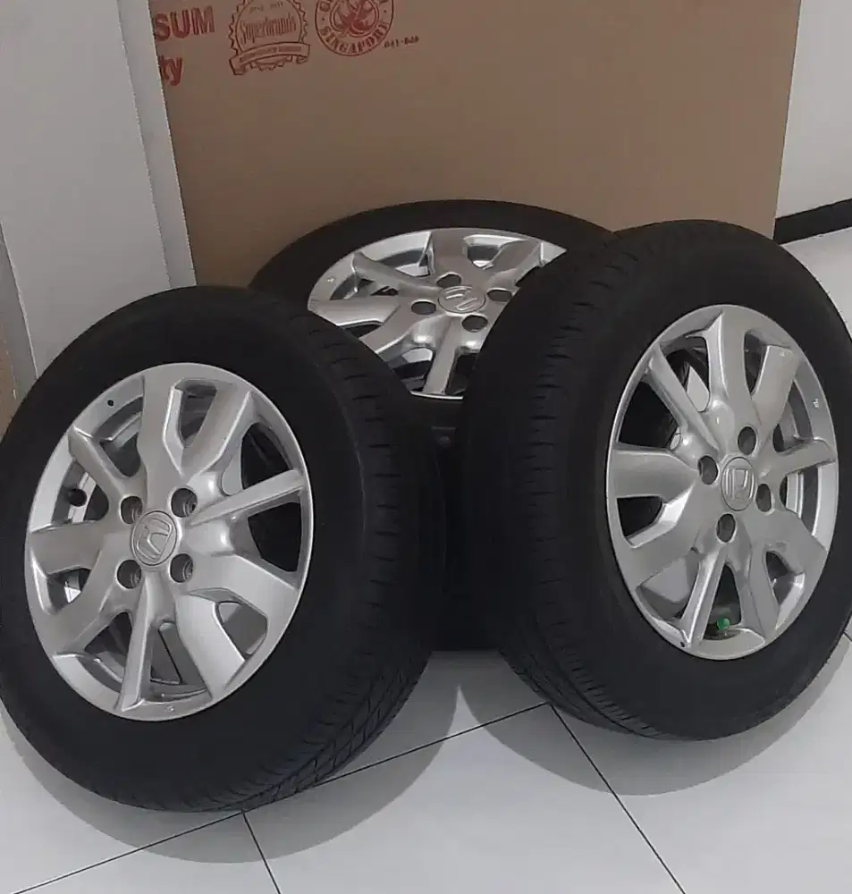 VELG + BAN BRIO ORIGINAL ISTIMEWA MILIK PRIBADI