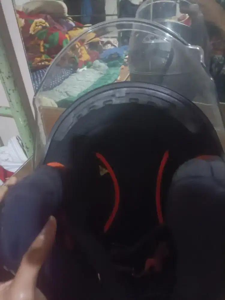 helm INK ukuran M masih nyepot