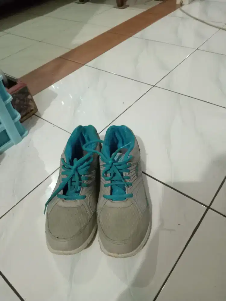 Sepatu tali NEW ERA 38 original