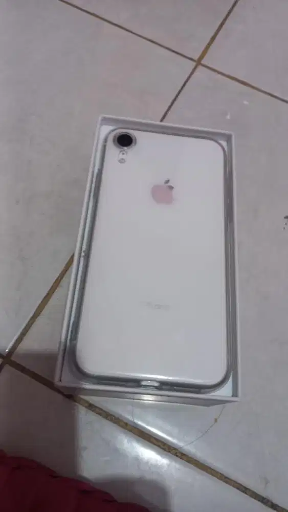 Iphone XR Inter LLA 64 GB