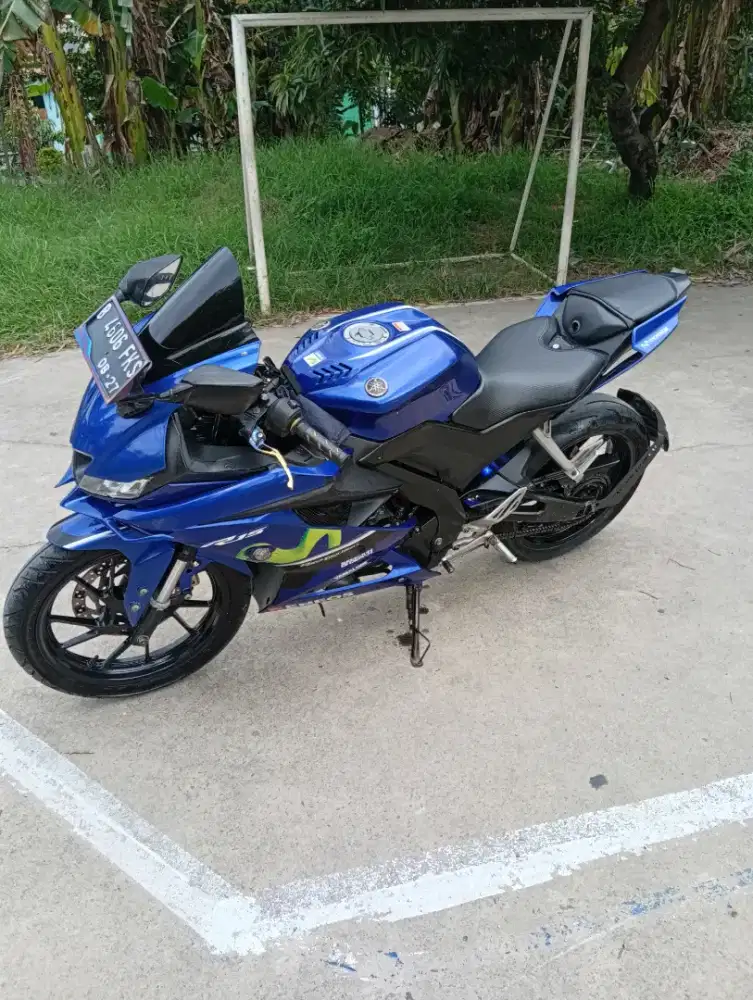 R15 V3 MOVISTAR 2017