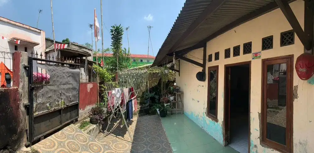 DiJUAL Rumah Dipusat Leuwiliang Bogor free rolling door untuk warung