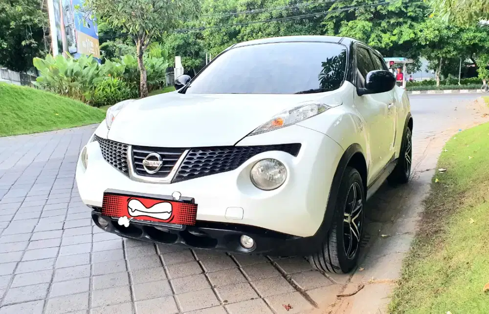 ISTIMEWA Nissan Juke RX 2012/2013 Matic Putih No March 2015 KIM