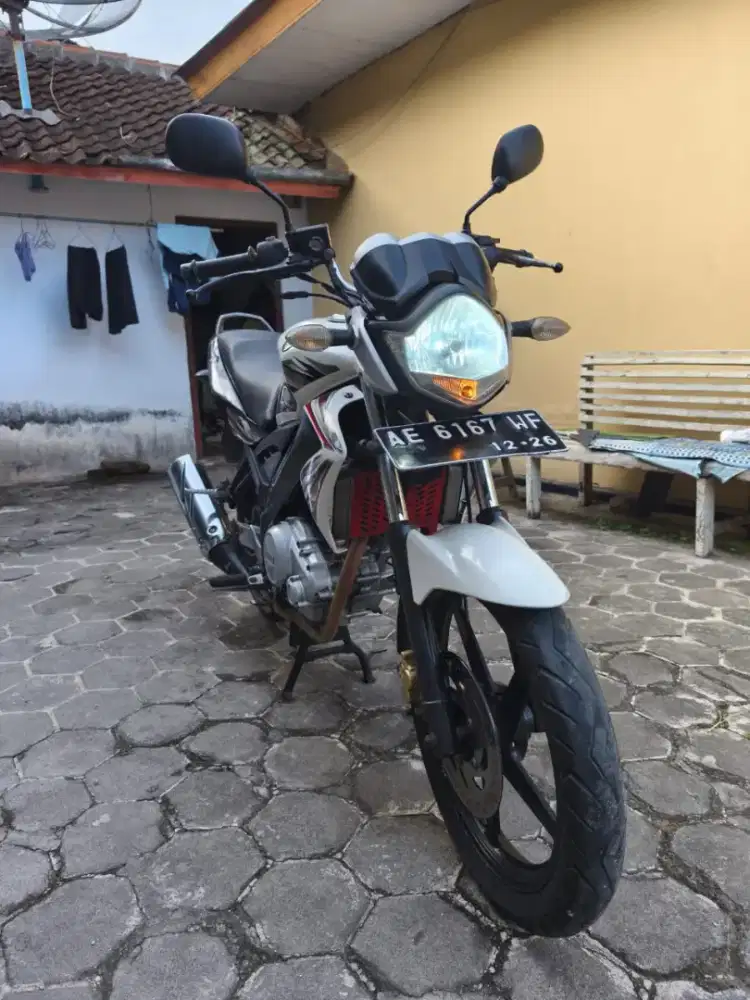 DIJUAL VIXION 2011 ISTIMEWA