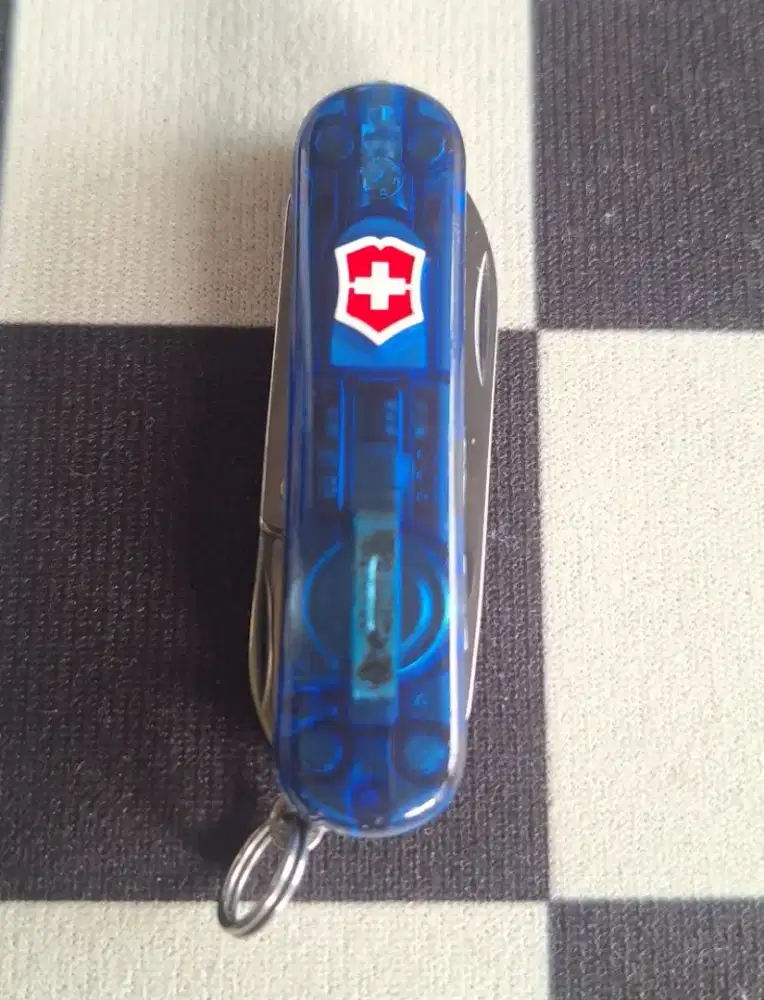 Victorinox swiss lite blue translucent 0.6228 T2 58 mm led, small edc