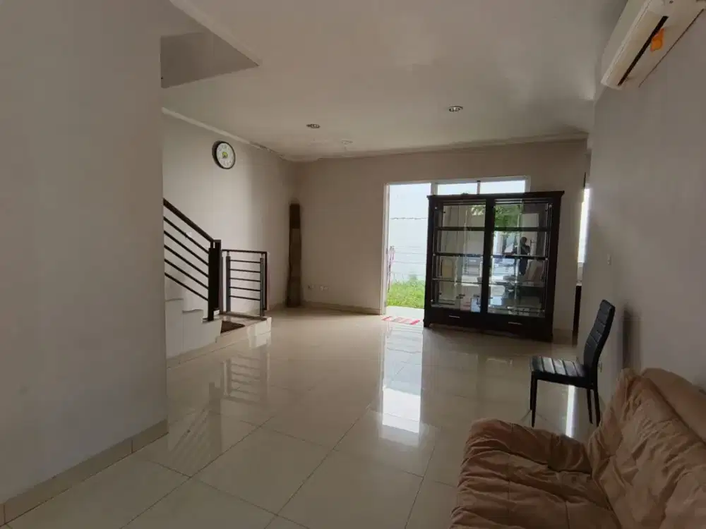 3AC Semi Furnished Lebar 8 Cluster Bluebell, Summarecon Bekasi *j168rf