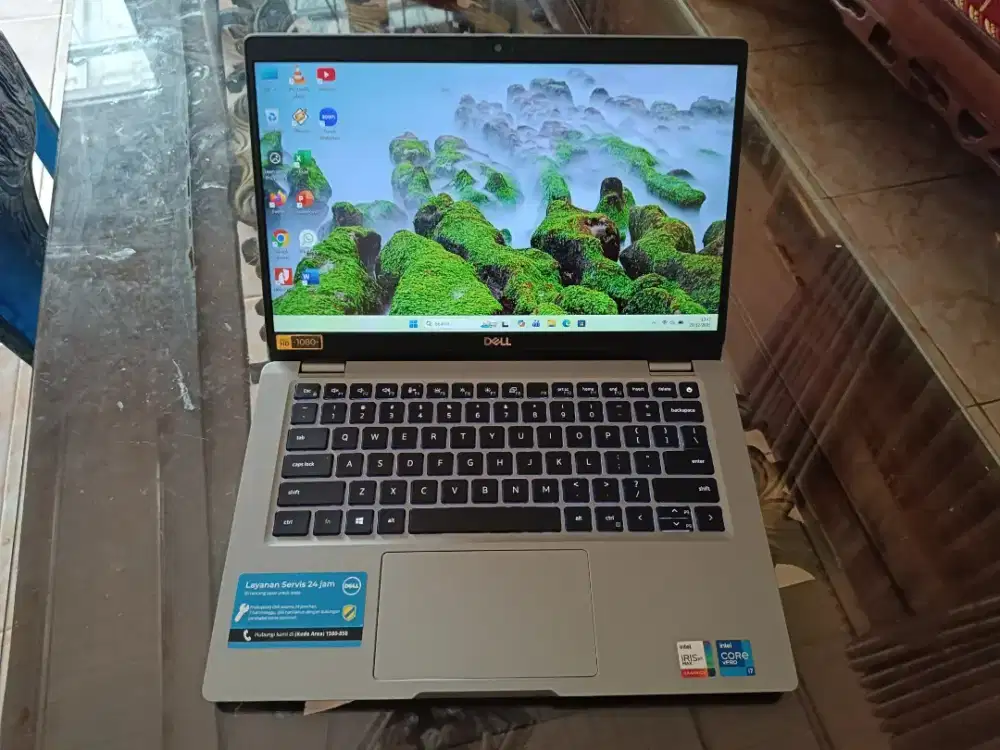 Laptop Dell Touchscreen Core i7 Gen 11 RAM 16GB SSD 512