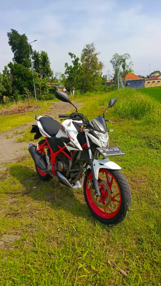 Honda CB150R 2016