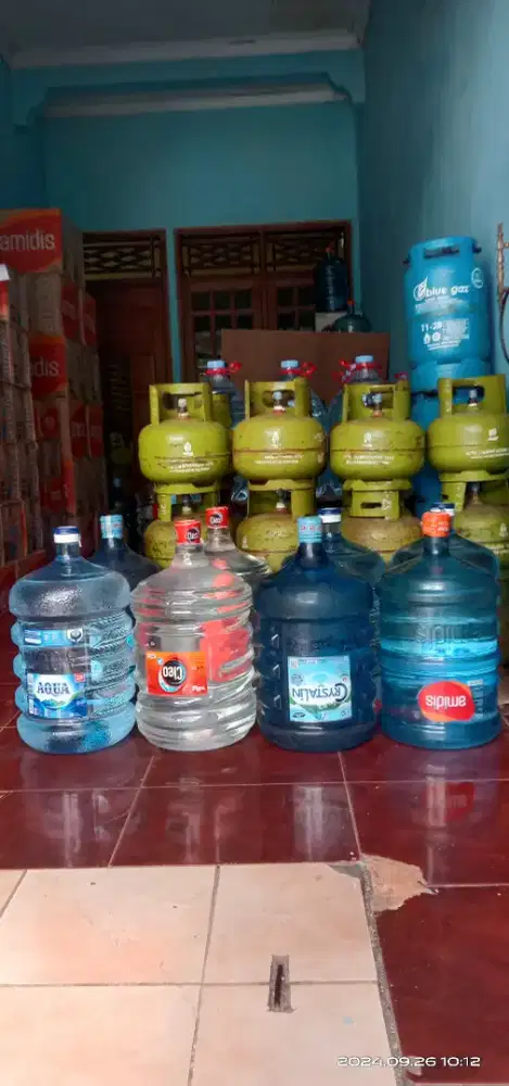 Over Usaha Pangkalan Gas LPg 3kg & Agen Air Minum Gallon merk Aqua dll