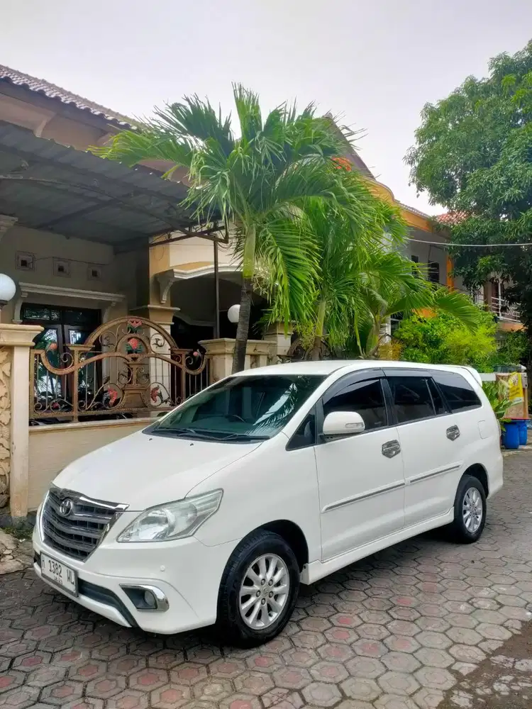 Innova Tipe V Barong Diesel A/T Original Terawat Istimewa