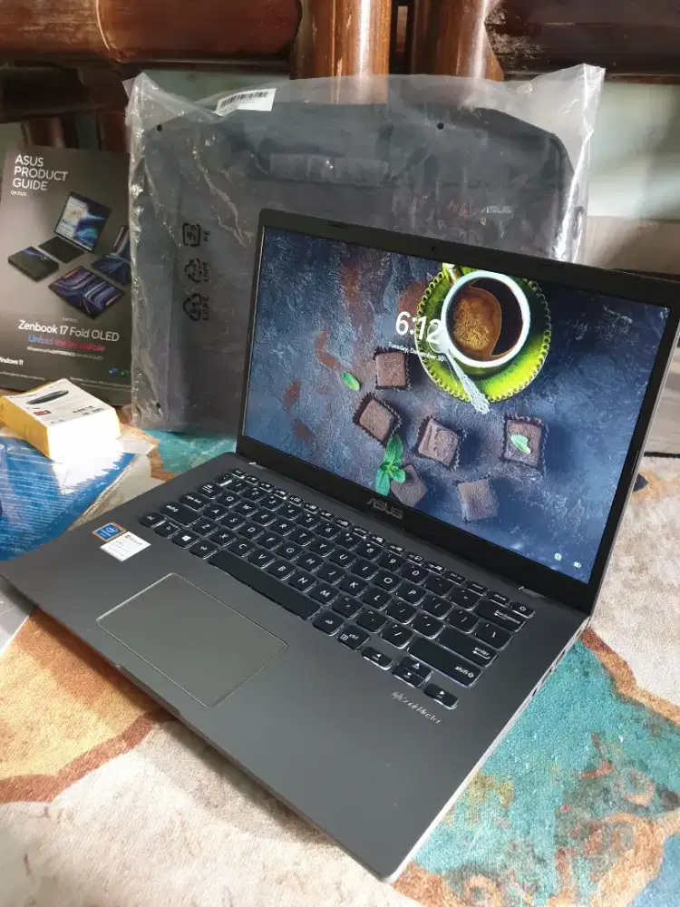Laptop asus a409m mewah like new