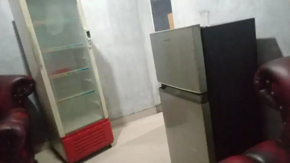 Show case sanken tinggi +-180cm