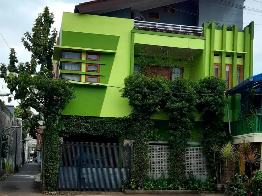 lokasi emas CIPAGANTI BDG premium jarang ada, dekat jalan utama, akses masuk mobil!