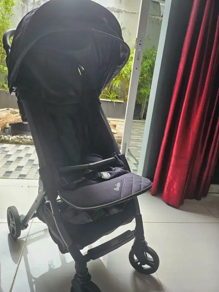 Stroller Iconic X Cocolatte Abu-Abu Masih Mulus