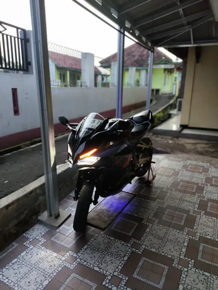 Jual CBR 250RR black freedom