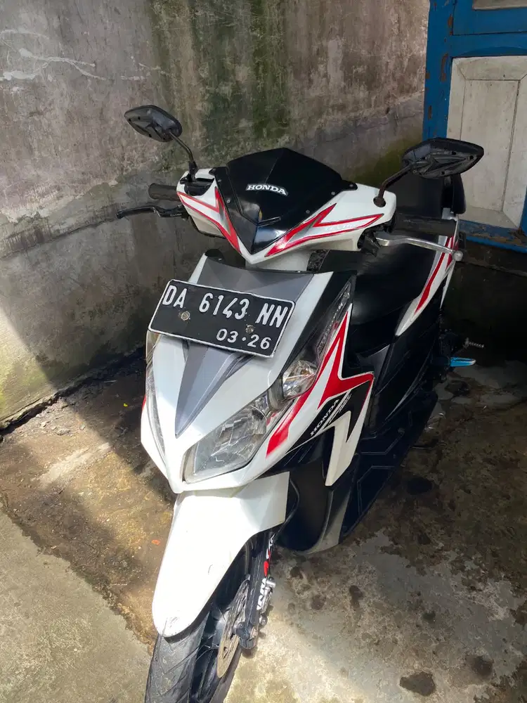 Dijual kendaraan Honda Vario tahun 2011