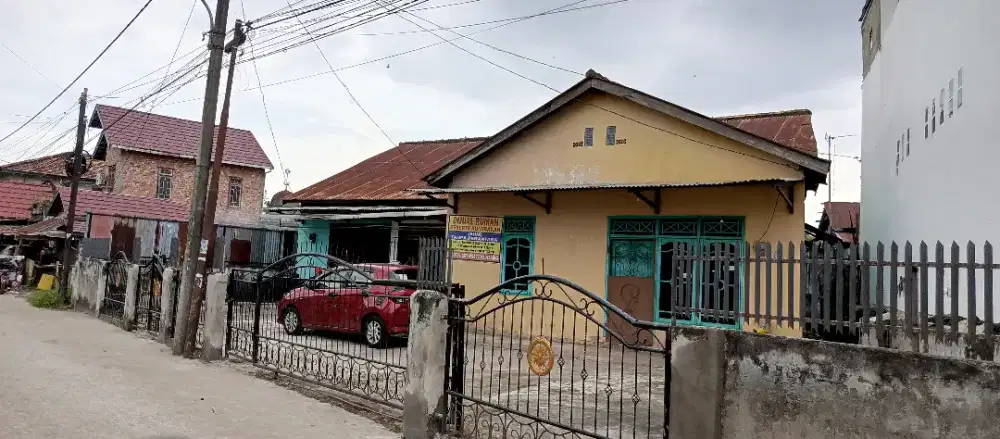 DIJUAL RUMAH BESERTA KONTRAKAN 2 PINTU