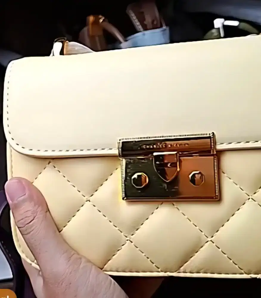 ChK Tas Branded Soft Yellow NEW