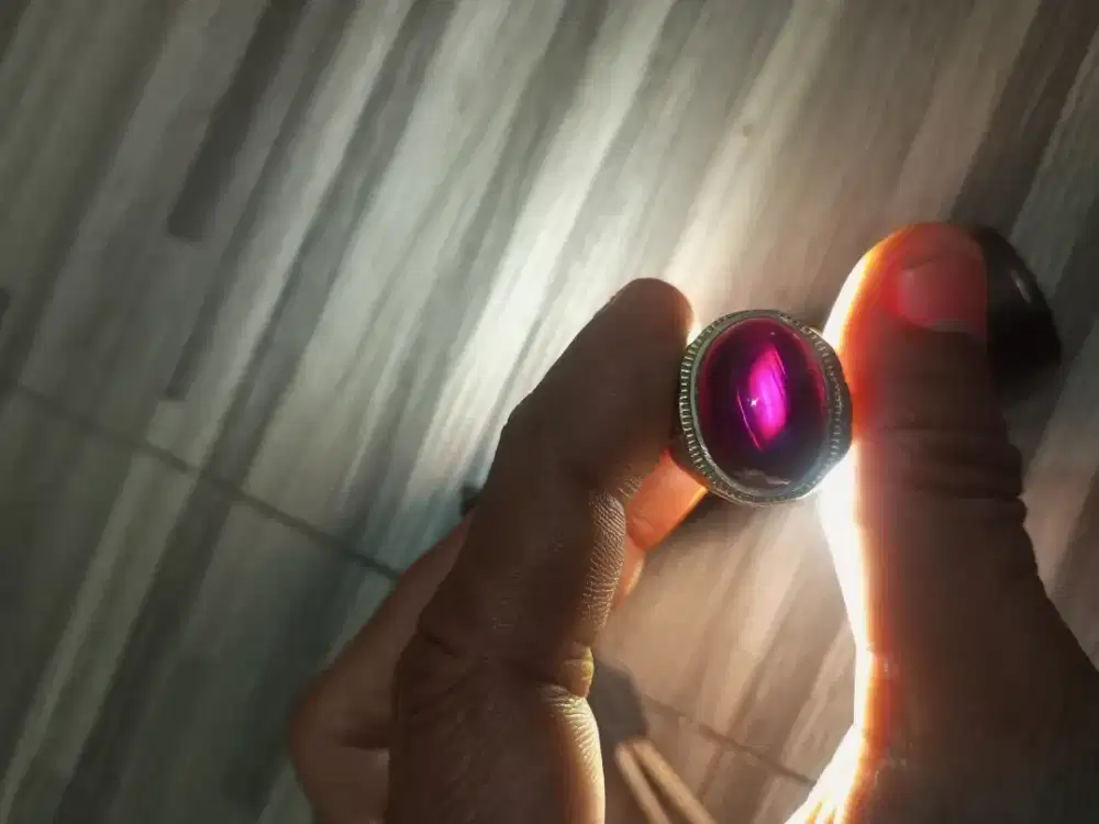 Batu kecubung asli Kalimantan