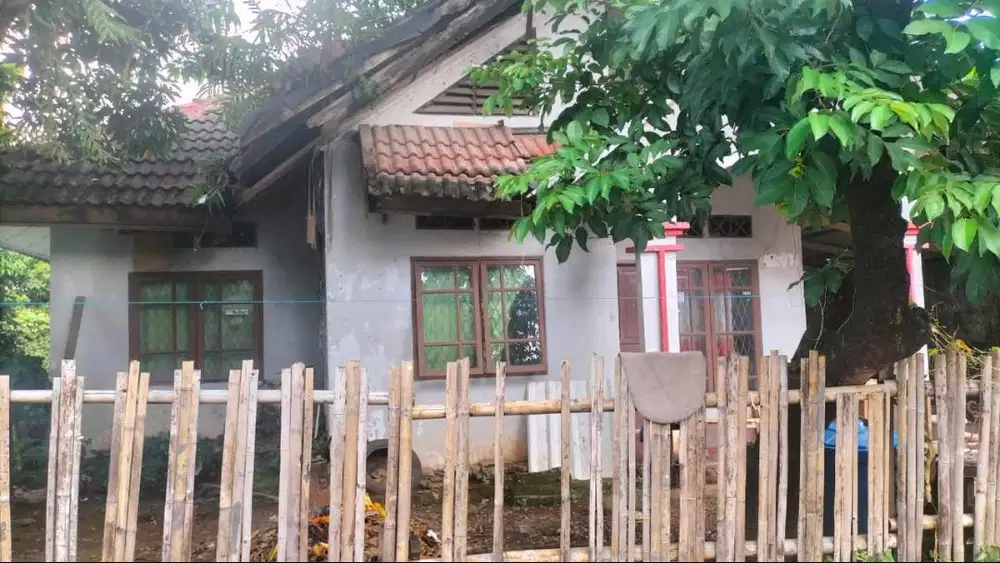 RUMAH SUDUT STRATEGIS DI PERUMAHAN TELKOMAS DIJUAL