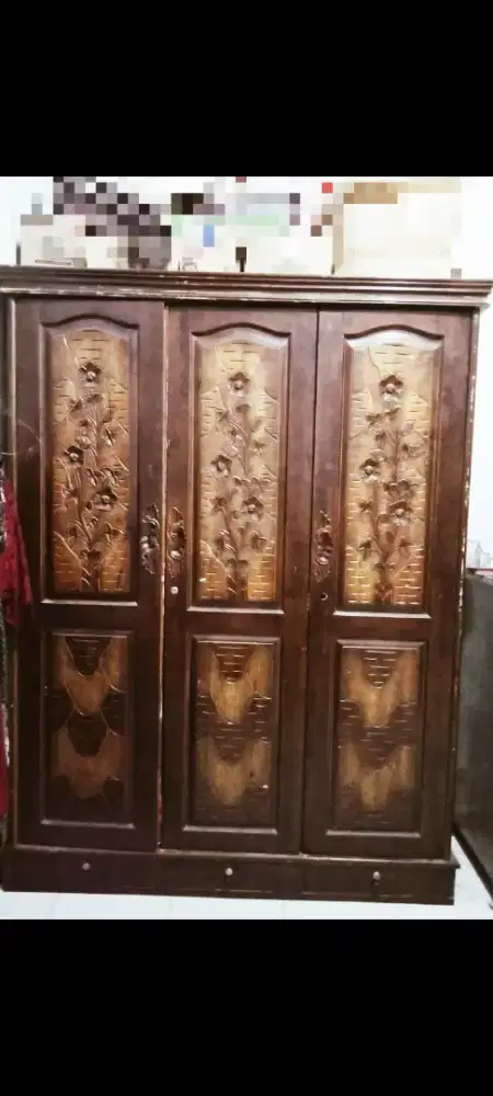 Lemari jati 3 pintu jumbo