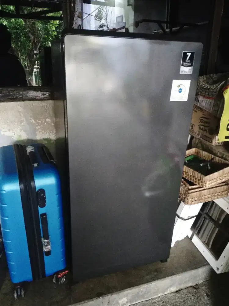 Kulkas AQUA 1 Pintu