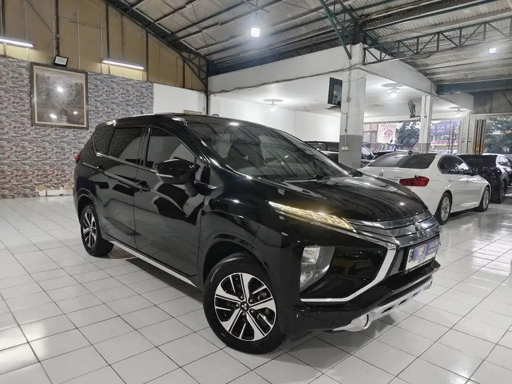 Mitsubishi XPANDER SPORT 1.5 Bensin AT 2019 Hitam