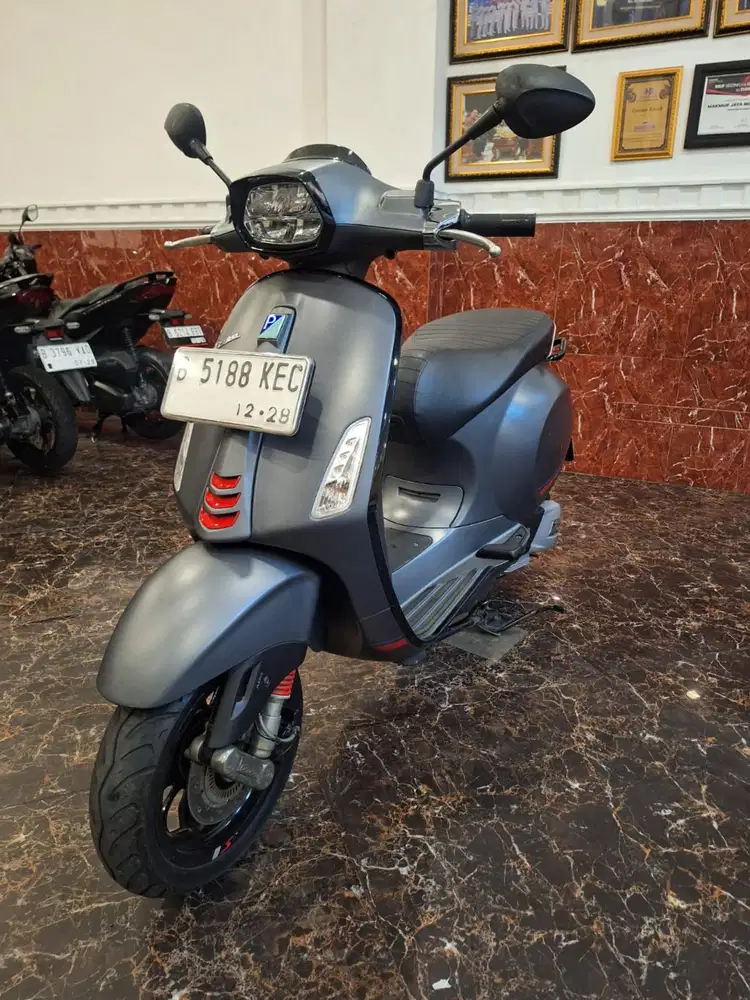 Hub ima DP ringan Sprint S 250 ABS 2023 Like New , free Oli Service