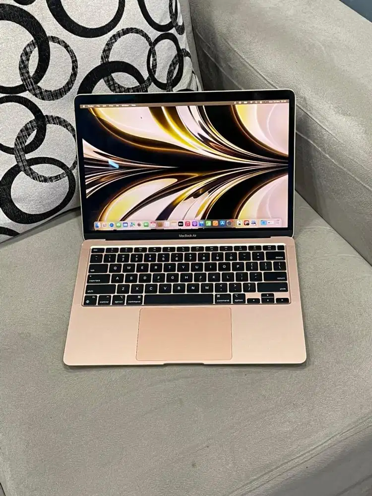 MacBook Air M1 8/256GB Gold