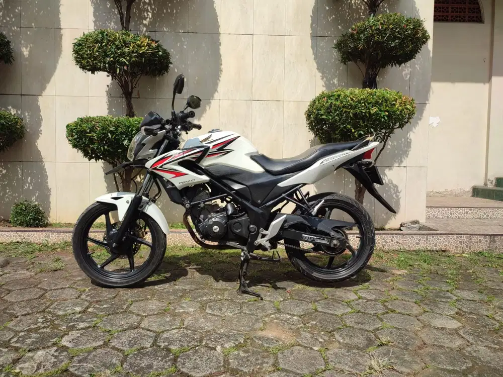JUAL CB 150R OLD TAHUN 2013