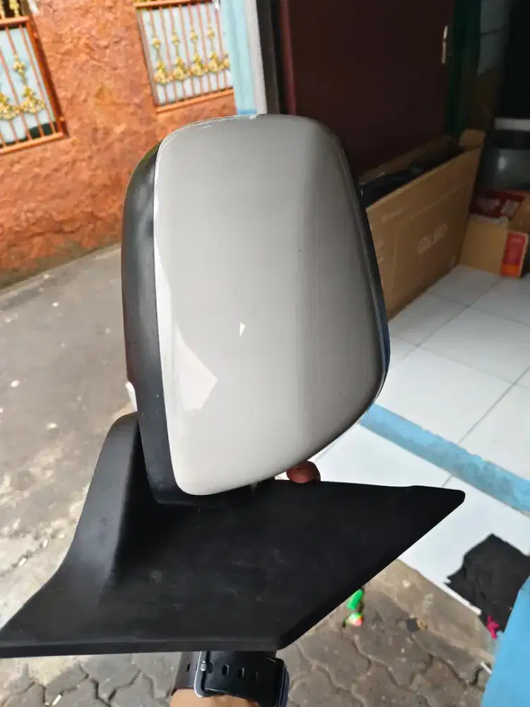 Spion avanza xenia