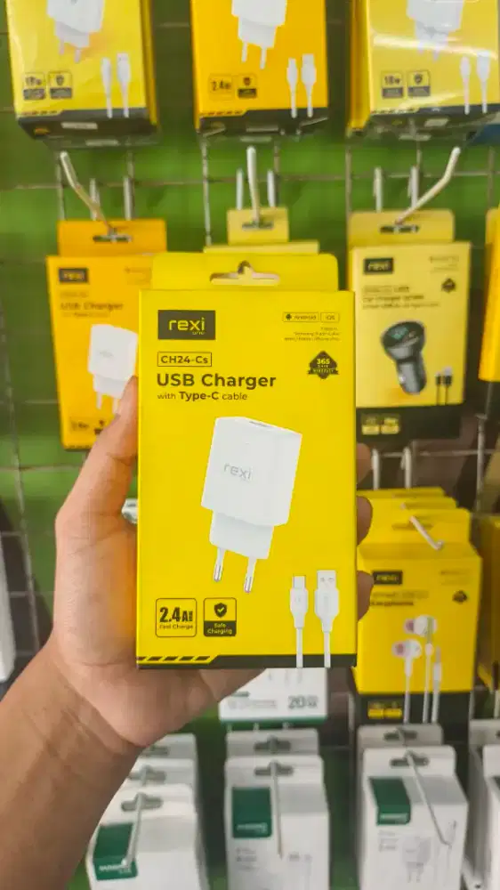 TRAVEL CHARGER TYPE C REXI CH24-Cs