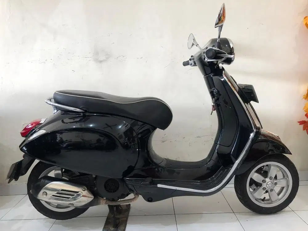 Vespa Primavera Pmk.2016 Black piano!!