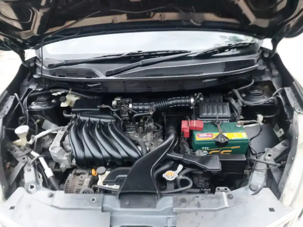 Jual Santai mobil MPV Grand Livina SV Autometic th 2014