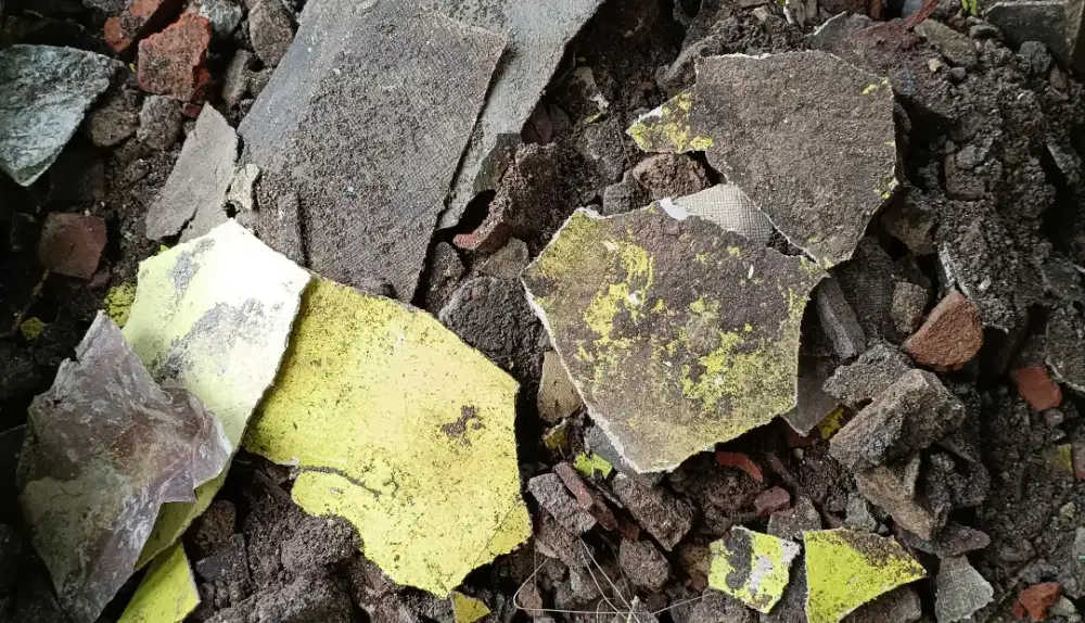 Puing bongkaran bangunan Gratis