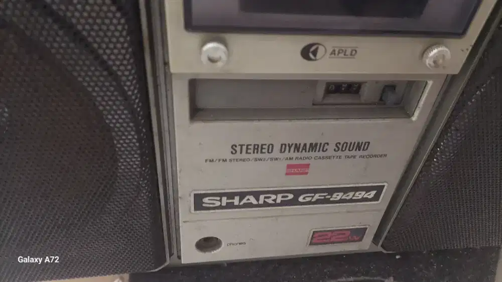 Radio tape boombox sharp gf9494