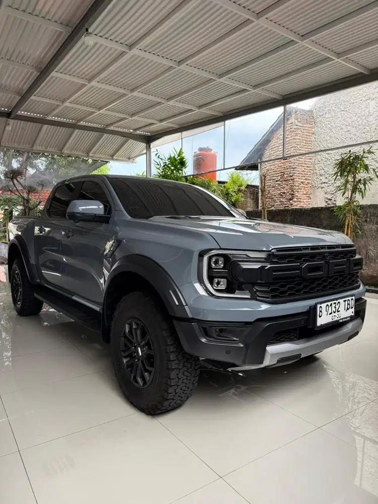 Ford raptor 2025 V6 3000cc antik km 600 perak