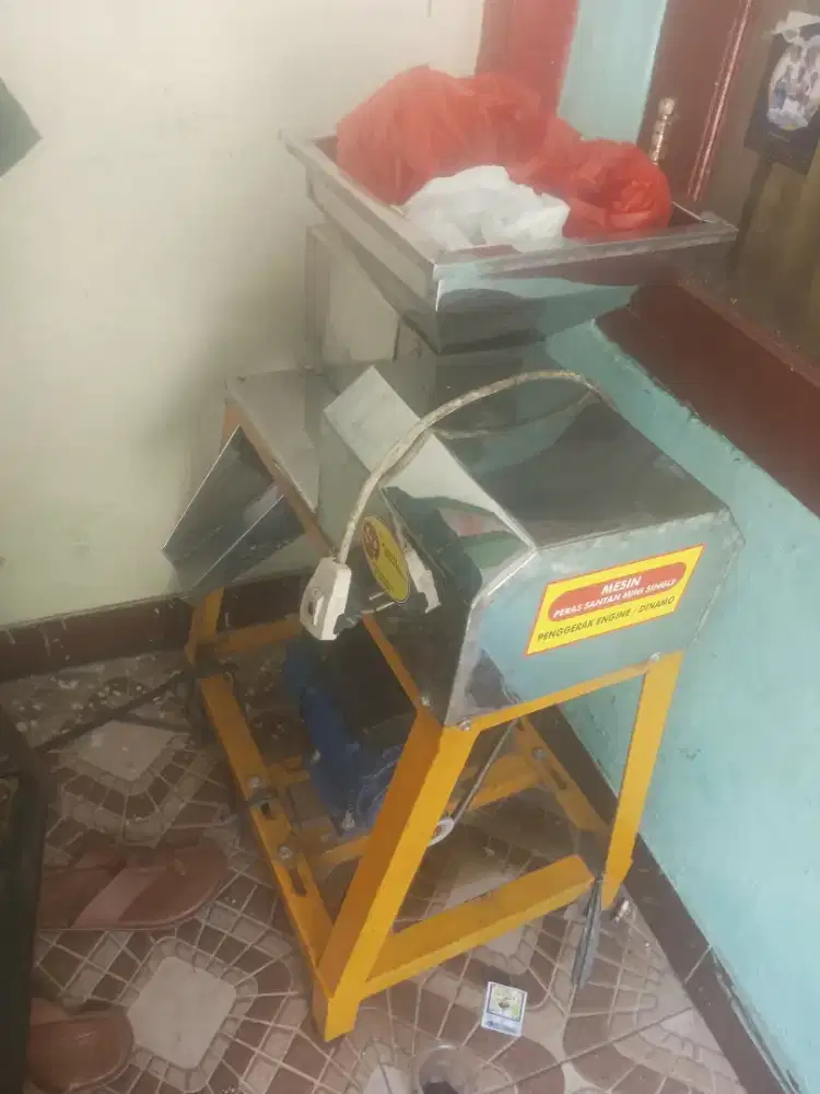 Mesin Peras kelapa dan parut kelapa