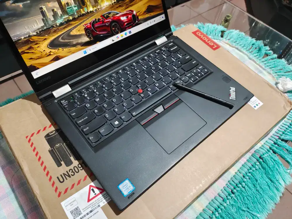 Laptop Lenovo thinkpad yoga 370 core i5 7200u ram 8 ssd 256 fhd ips