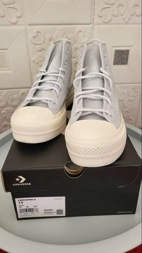 CONVERSE CHUCK TAYLOR ALL STAR LIFT HI