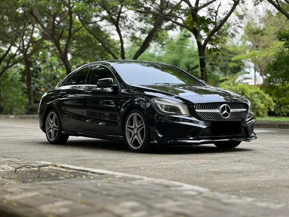 MERCEDES BENZ CLA200 2015 AMG SPORT MERCY CLA 200 2014 LOW MILES !