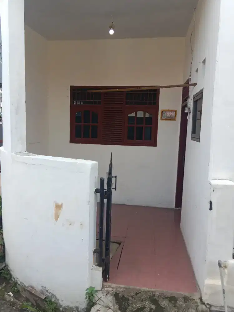 Disewakan rumah kontrakan 2 tingkat di raden saleh, sukmajaya, depok