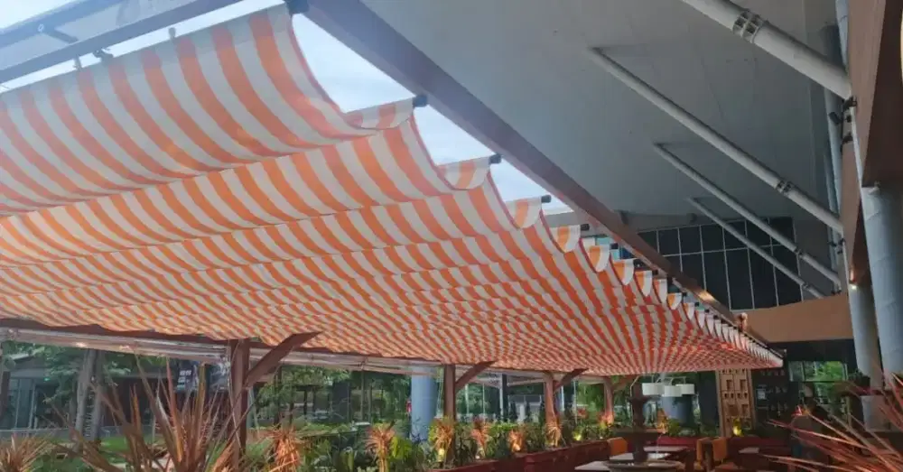Plafon kain/awning