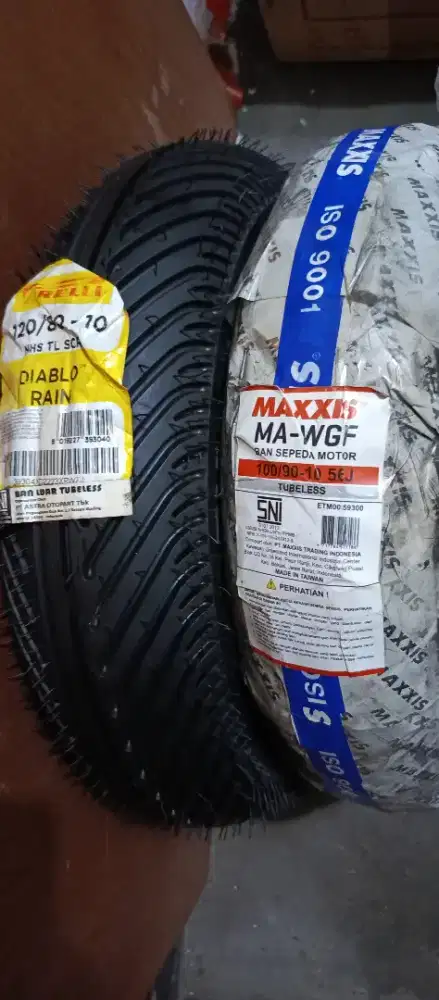 Ban Kymco R 10 Pirelli