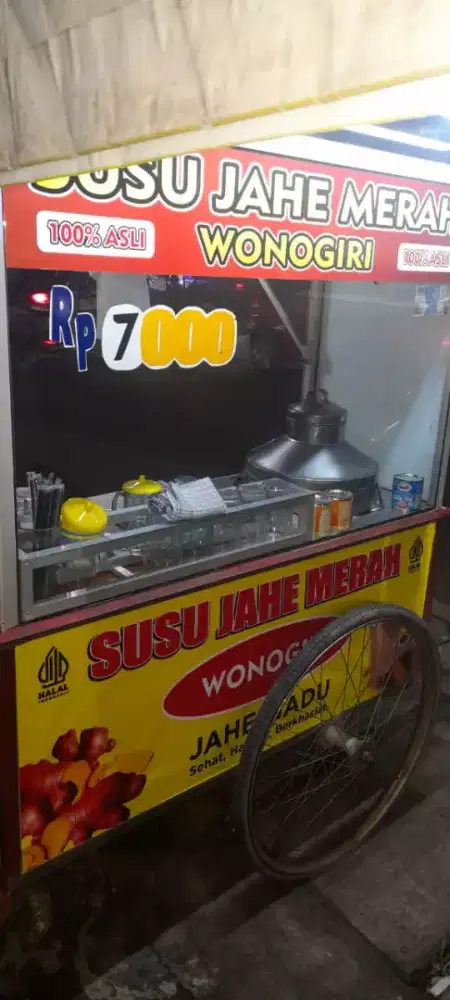 Dibutuhkan penjaga stand susu jahe